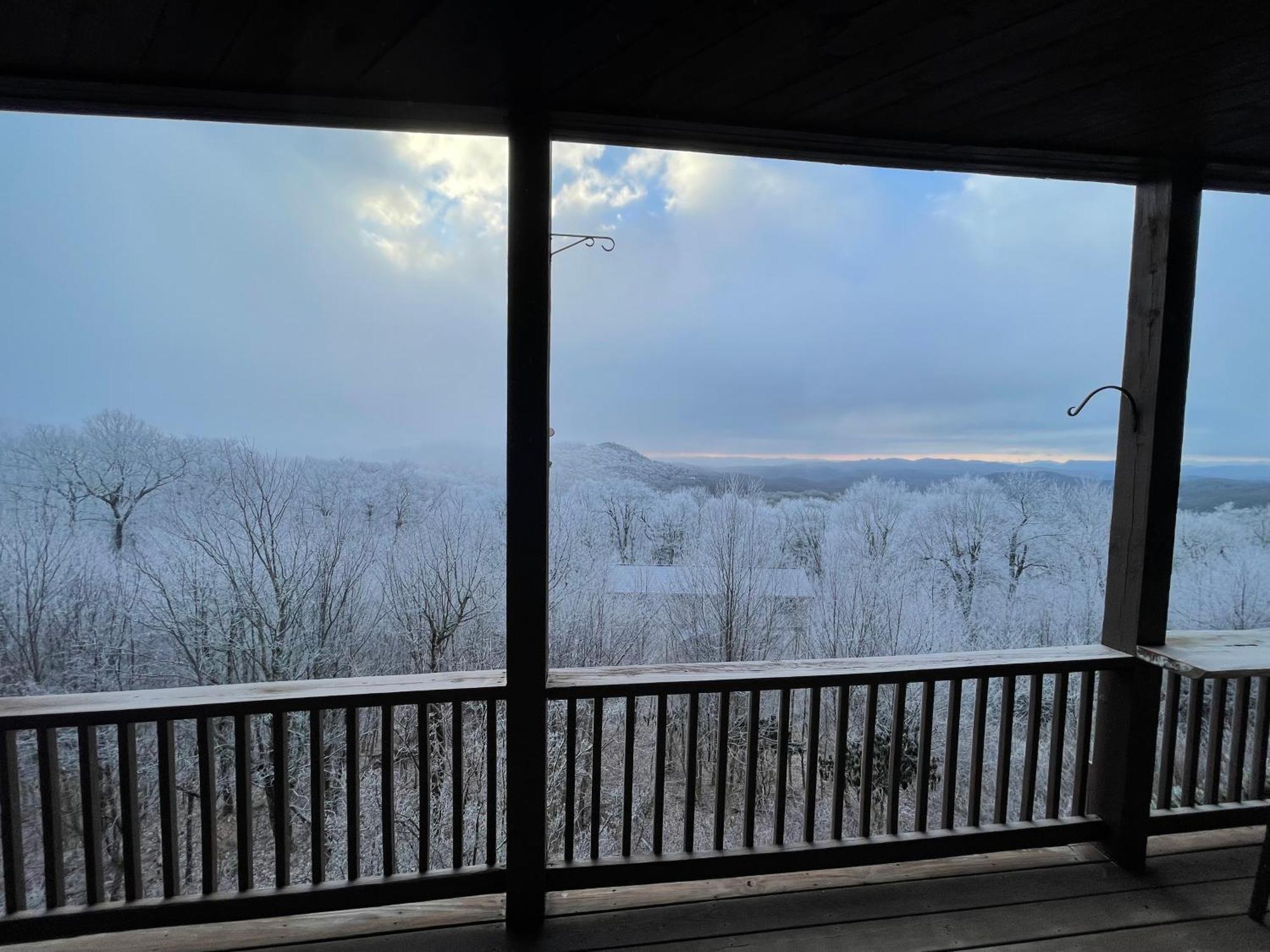 Bucket List Views Sugar Mountain Private Condo - 2Bed, 2Bath, Sleeps 6, Panoramic Views Of Mountains From Large Deck, Short Drive To Shopping, Restaurants, Cafes & Banner Elk Town Exterior foto